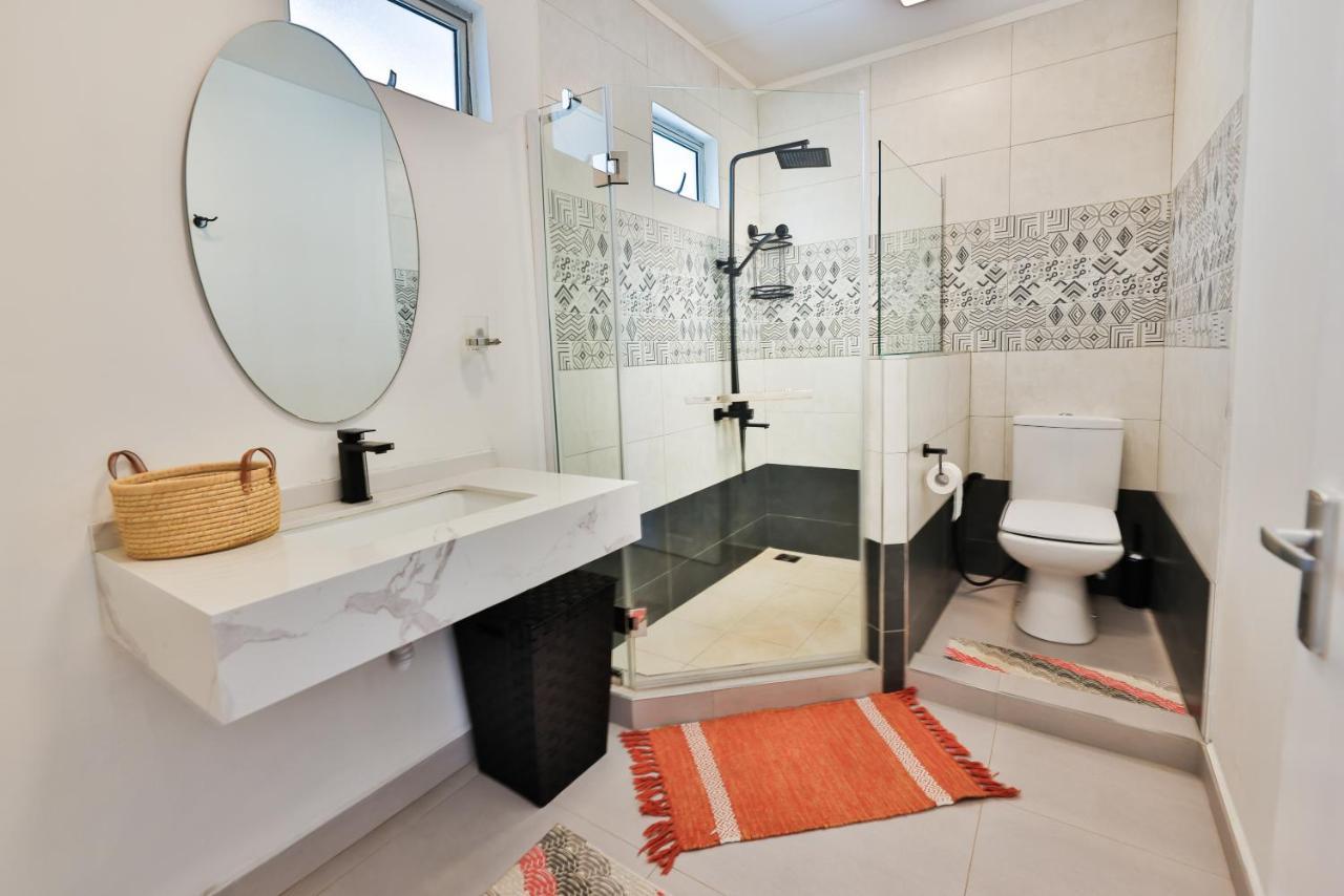Oceanbreeze Apartments Mont Choisy Bagian luar foto